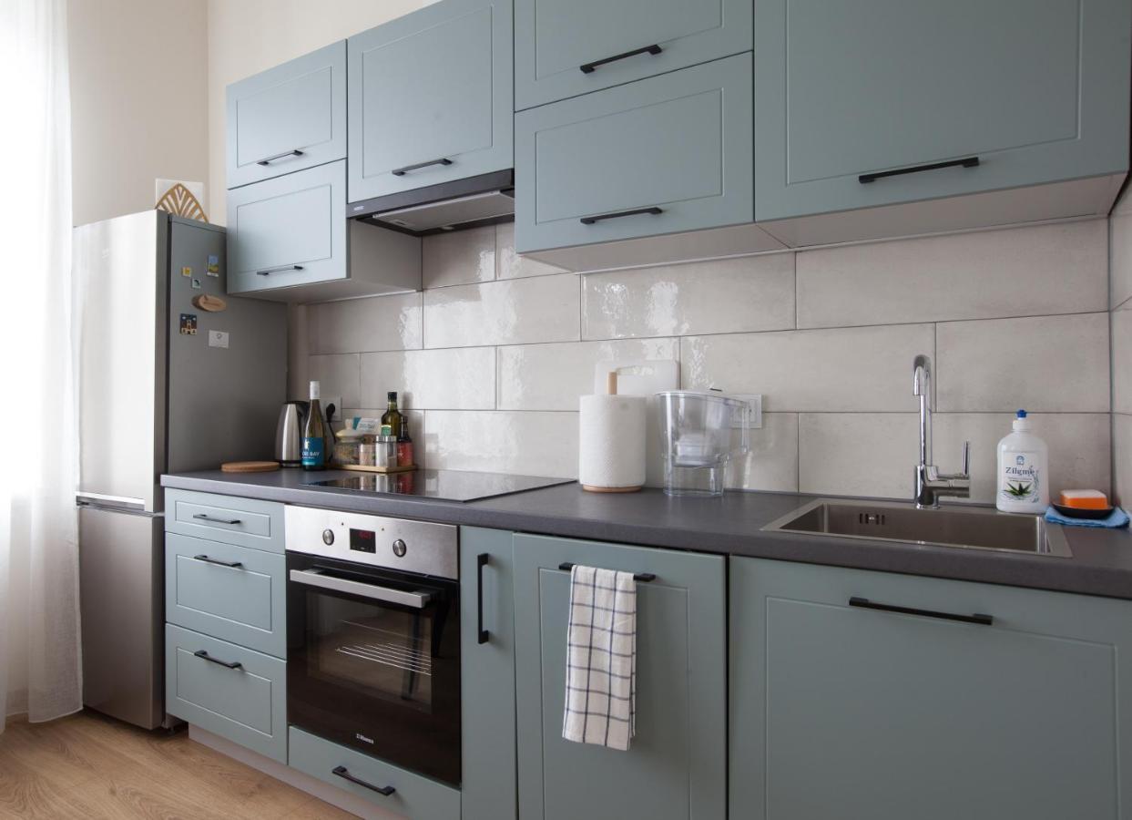 Cozy Home Valdemara, Free Parking, Self Check-In Riga Exterior photo