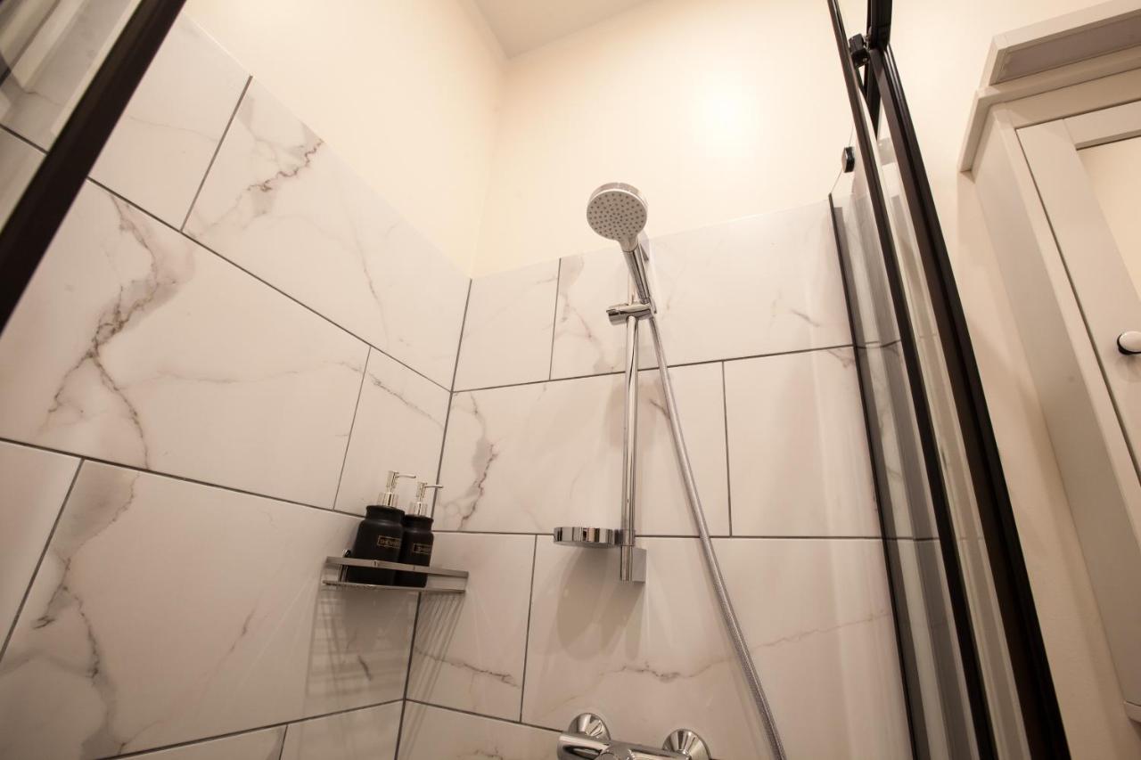 Cozy Home Valdemara, Free Parking, Self Check-In Riga Exterior photo